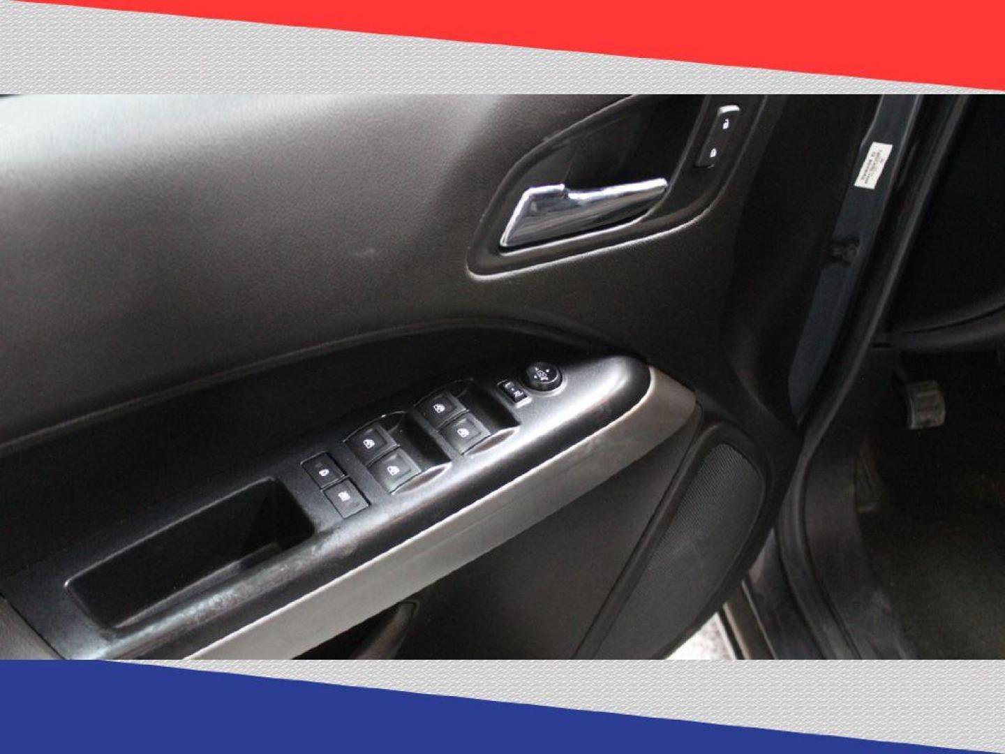 2017 Chevrolet Colorado LT Crew Cab 2WD Long Box (1GCGSCEN1H1) with an 3.6L V6 DOHC 24V GAS engine, 6A transmission, located at 5170 N La Cholla Blvd, Tucson, AZ, 85705, (520) 989-0282, 32.228245, -111.011742 - 2017 Chevrolet Colorado - Photo#12