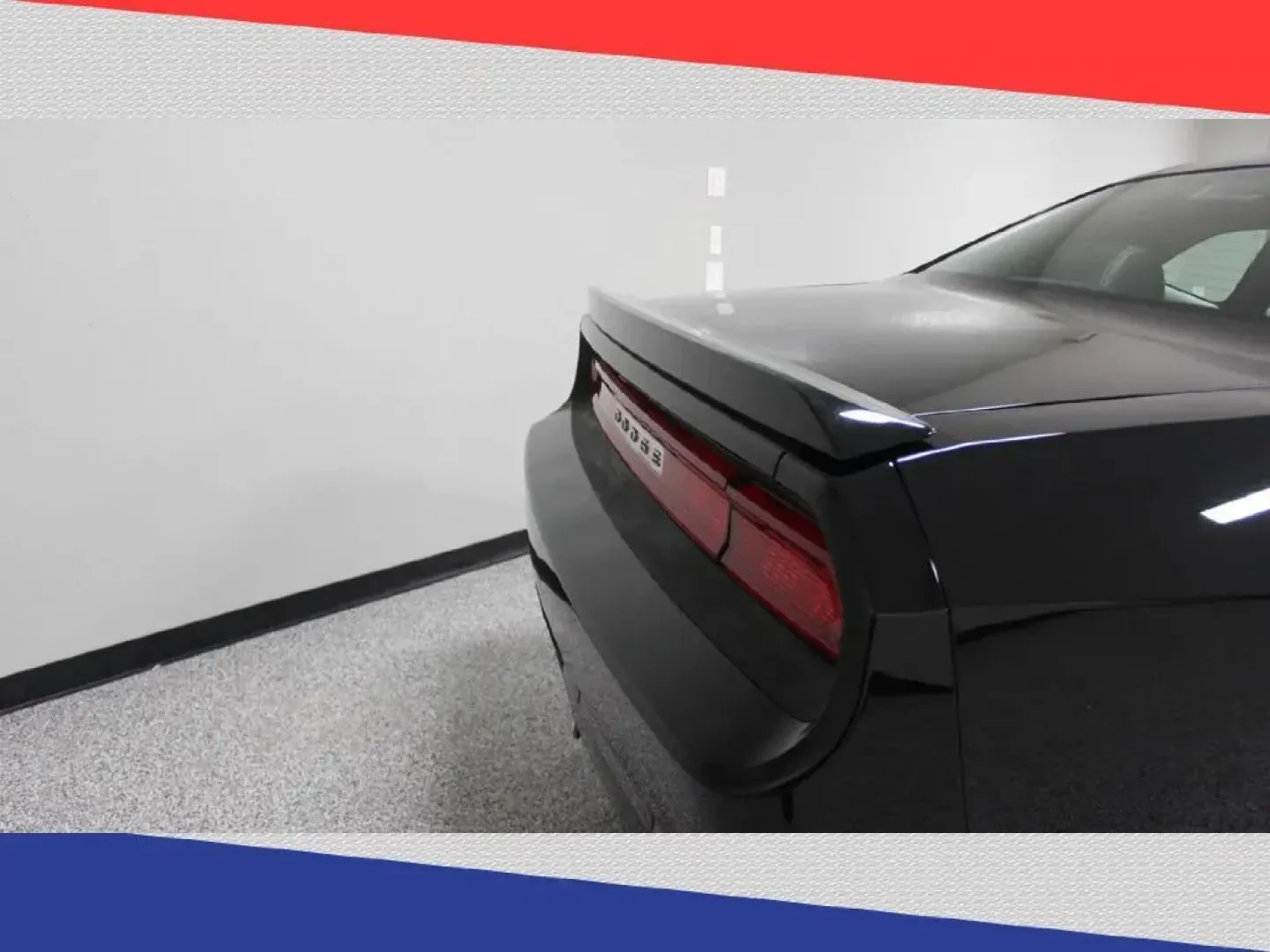 2013 Dodge Challenger R/T (2C3CDYBT4DH) with an 5.7L V8 OHV 16V engine, 4-Speed Automatic transmission, located at 5170 N La Cholla Blvd, Tucson, AZ, 85705, (520) 989-0282, 32.228245, -111.011742 - 2013 Dodge Challenger - Photo#25