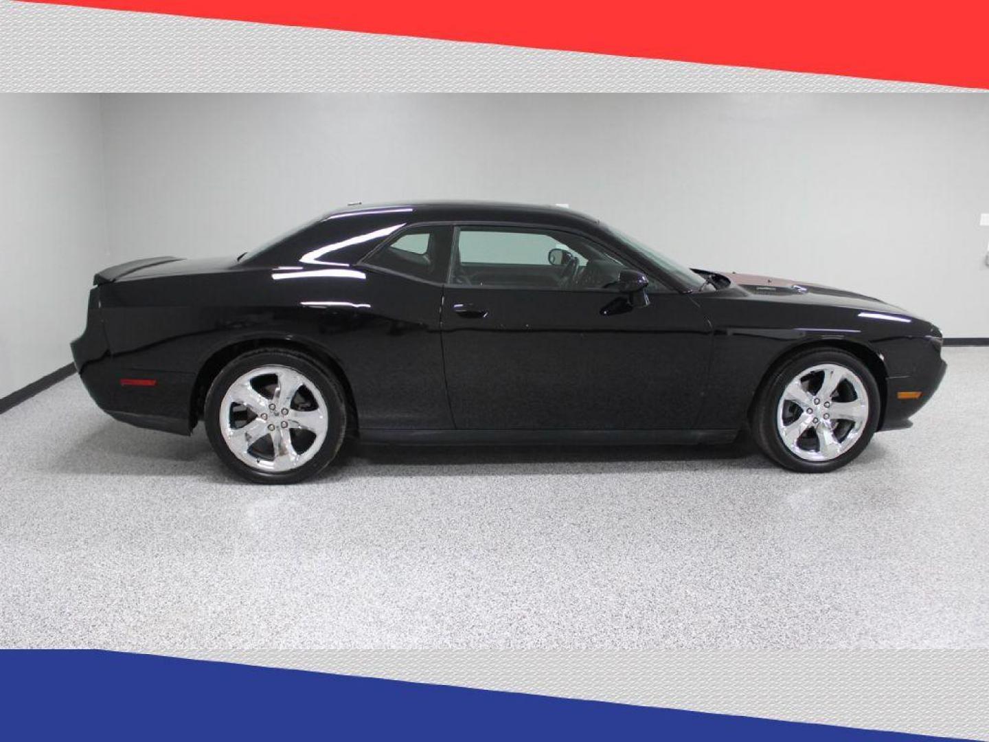 2013 Dodge Challenger R/T (2C3CDYBT4DH) with an 5.7L V8 OHV 16V engine, 4-Speed Automatic transmission, located at 5170 N La Cholla Blvd, Tucson, AZ, 85705, (520) 989-0282, 32.228245, -111.011742 - 2013 Dodge Challenger - Photo#1
