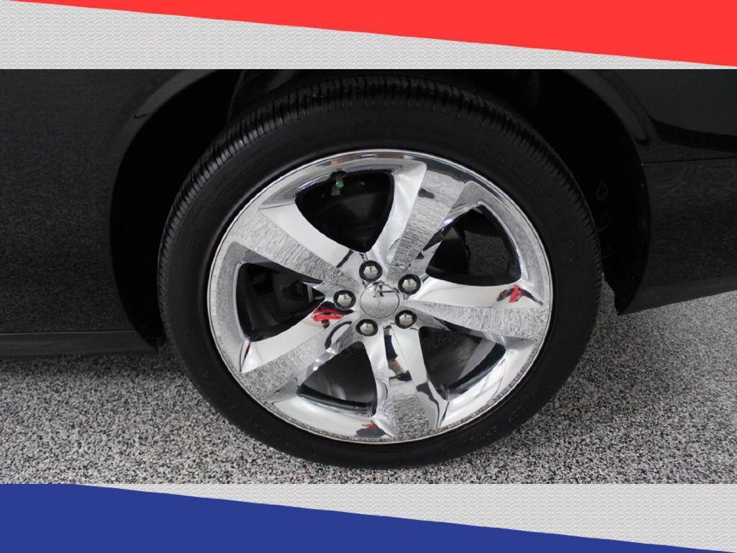 2013 Dodge Challenger R/T (2C3CDYBT4DH) with an 5.7L V8 OHV 16V engine, 4-Speed Automatic transmission, located at 5170 N La Cholla Blvd, Tucson, AZ, 85705, (520) 989-0282, 32.228245, -111.011742 - 2013 Dodge Challenger - Photo#39