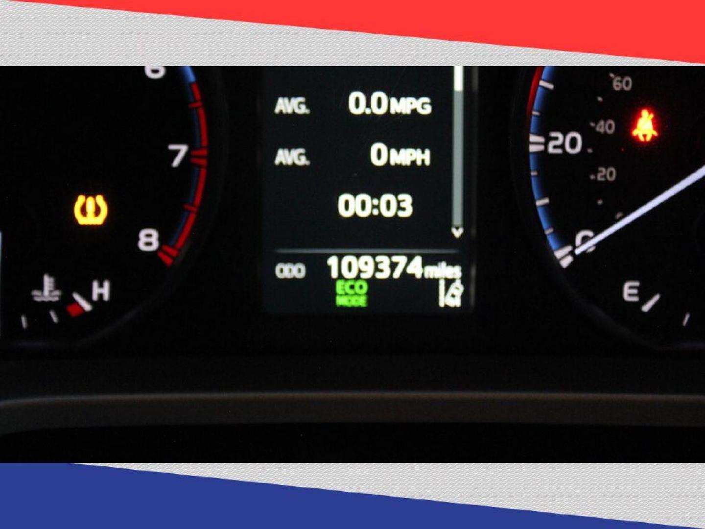 2017 Toyota RAV4 LE FWD (JTMZFREV3HJ) with an 2.5L L4 DOHC 16V engine, 6A transmission, located at 5170 N La Cholla Blvd, Tucson, AZ, 85705, (520) 989-0282, 32.228245, -111.011742 - 2017 Toyota RAV4 - Photo#8