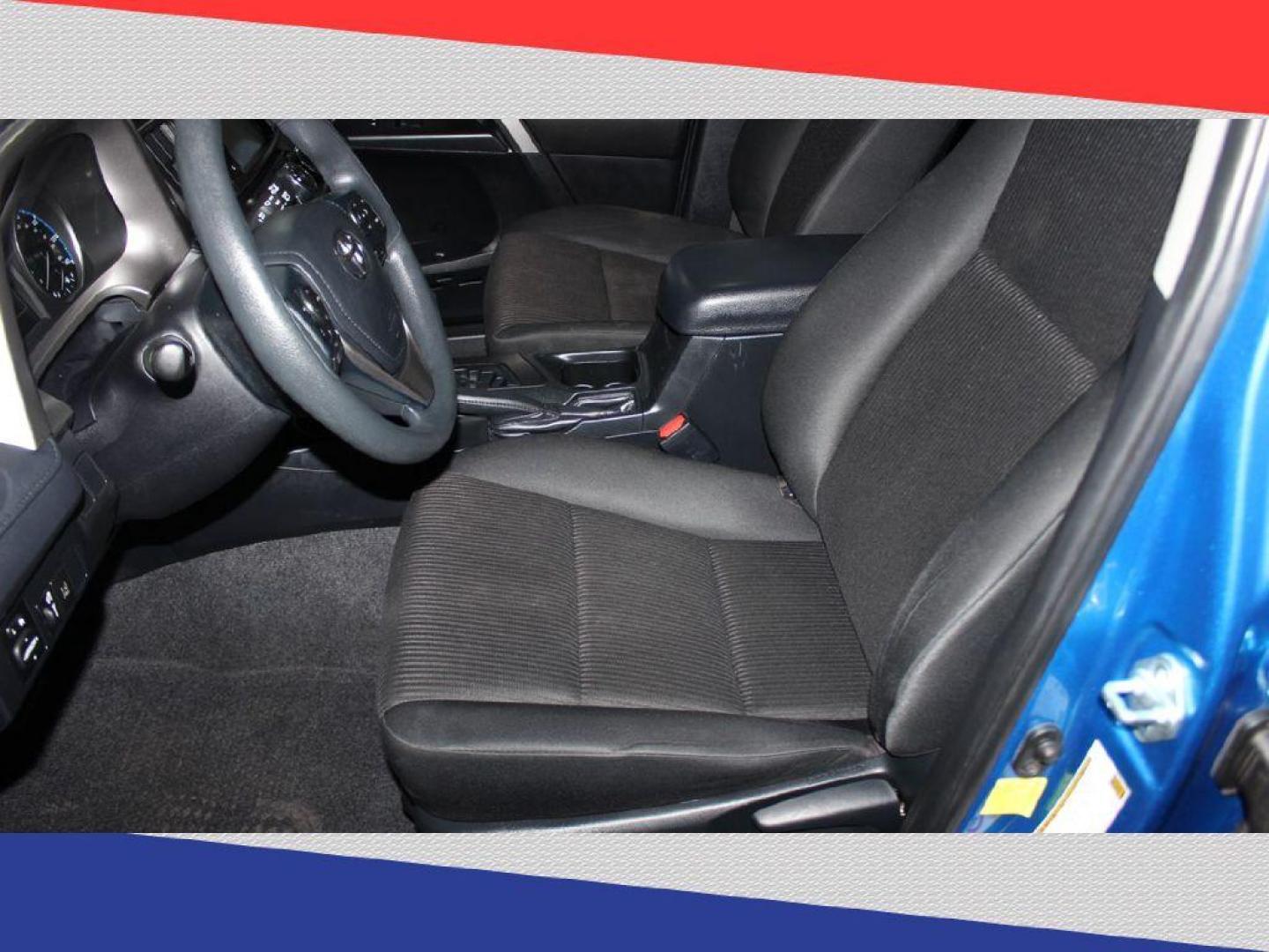 2017 Toyota RAV4 LE FWD (JTMZFREV3HJ) with an 2.5L L4 DOHC 16V engine, 6A transmission, located at 5170 N La Cholla Blvd, Tucson, AZ, 85705, (520) 989-0282, 32.228245, -111.011742 - 2017 Toyota RAV4 - Photo#10