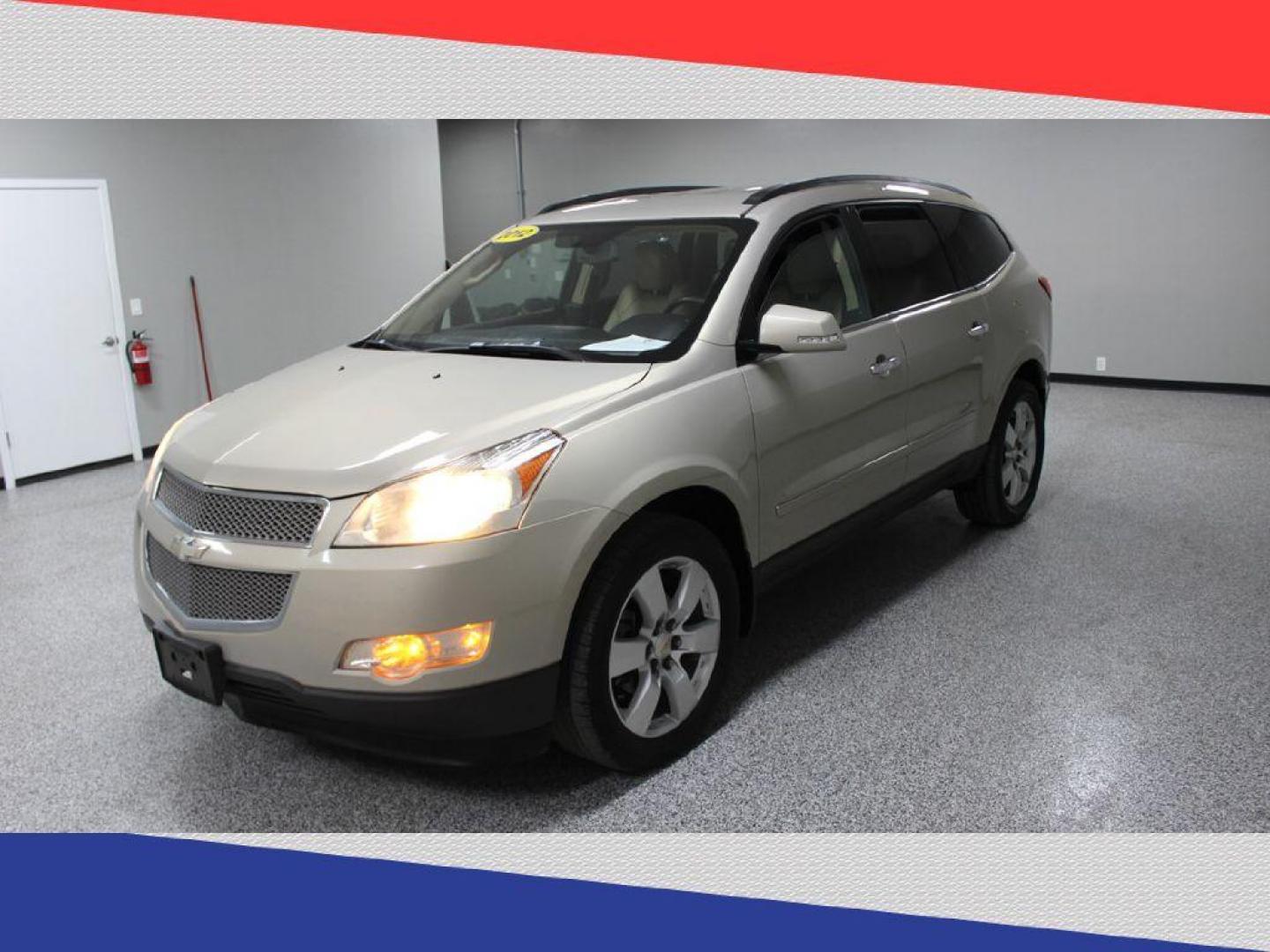 2012 Chevrolet Traverse LTZ FWD (1GNKRLED9CJ) with an 3.6L V6 DOHC 24V engine, 6-Speed Automatic transmission, located at 5170 N La Cholla Blvd, Tucson, AZ, 85705, (520) 989-0282, 32.228245, -111.011742 - 2012 Chevrolet Traverse - Photo#6