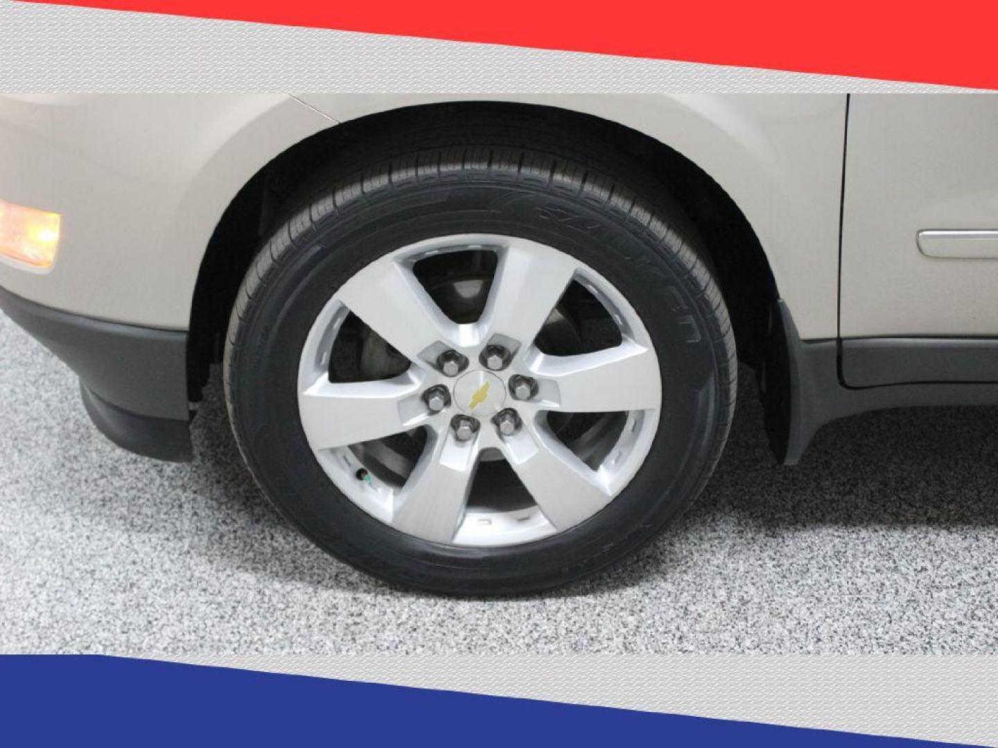 2012 Chevrolet Traverse LTZ FWD (1GNKRLED9CJ) with an 3.6L V6 DOHC 24V engine, 6-Speed Automatic transmission, located at 5170 N La Cholla Blvd, Tucson, AZ, 85705, (520) 989-0282, 32.228245, -111.011742 - 2012 Chevrolet Traverse - Photo#39