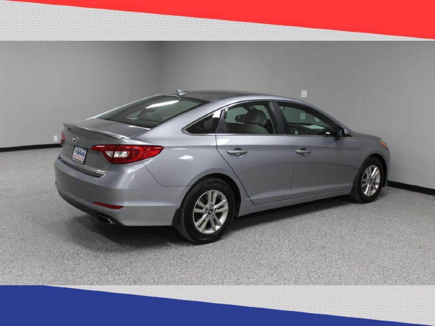 2015 Hyundai Sonata ECO (5NPE24AF5FH) with an 1.6L L4 DOHC 16V engine, 7-Speed Automatic transmission, located at 5170 N La Cholla Blvd, Tucson, AZ, 85705, (520) 989-0282, 32.228245, -111.011742 - 2015 Hyundai Sonata - Photo#2