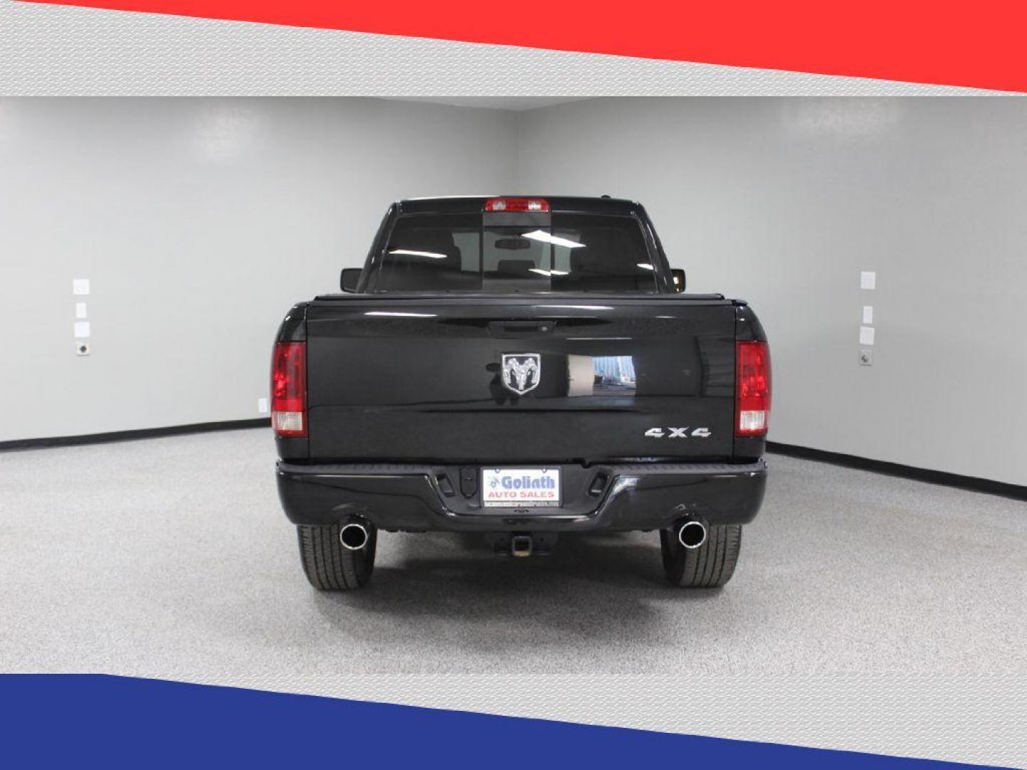 2011 Dodge Ram 1500 Sport Quad Cab 4WD (1D7RV1GT5BS) with an 5.7L V8 OHV 16V engine, 5-Speed Automatic transmission, located at 5170 N La Cholla Blvd, Tucson, AZ, 85705, (520) 989-0282, 32.228245, -111.011742 - 2011 Dodge Ram 1500 - Photo#3