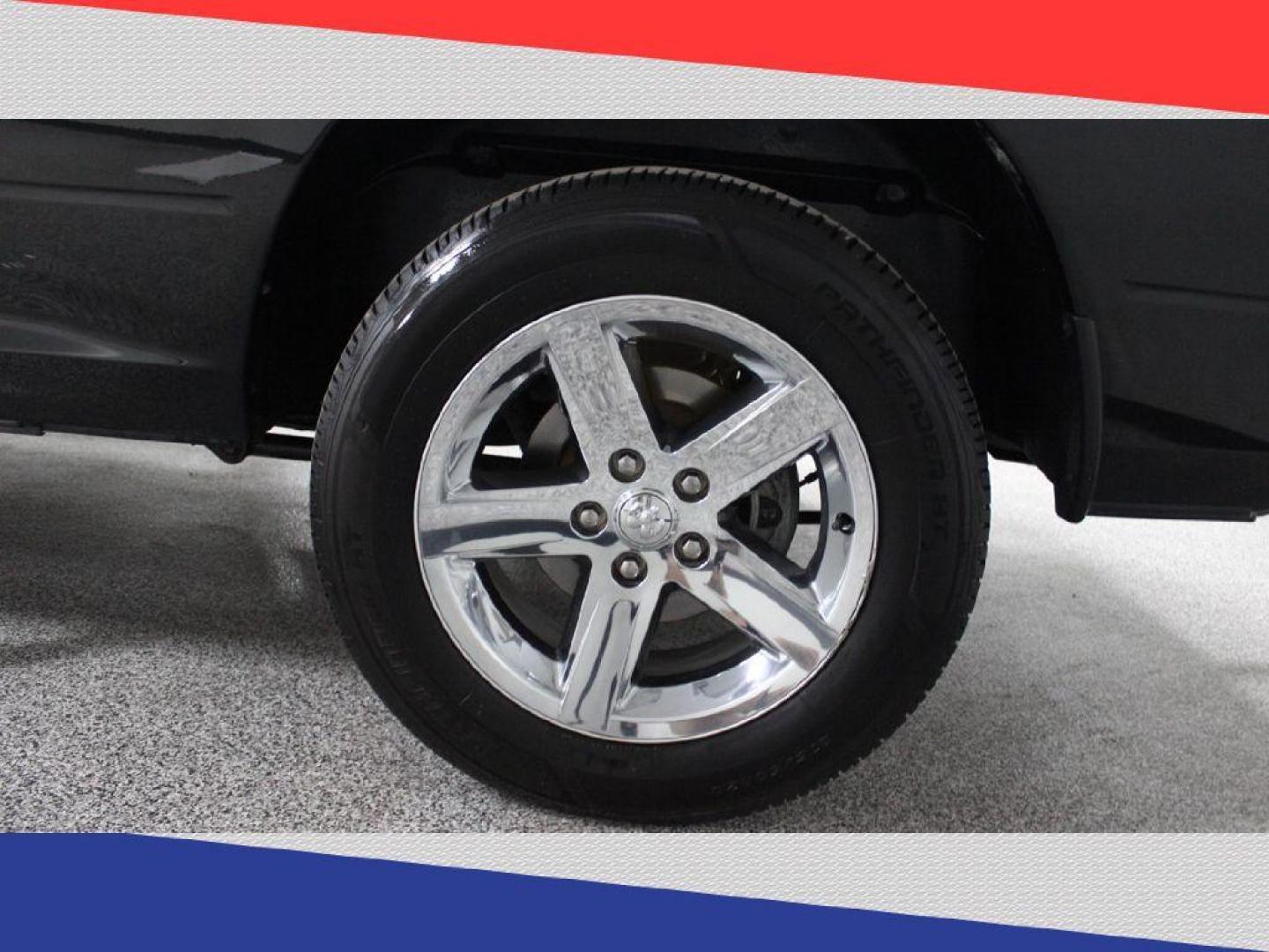 2011 Dodge Ram 1500 Sport Quad Cab 4WD (1D7RV1GT5BS) with an 5.7L V8 OHV 16V engine, 5-Speed Automatic transmission, located at 5170 N La Cholla Blvd, Tucson, AZ, 85705, (520) 989-0282, 32.228245, -111.011742 - 2011 Dodge Ram 1500 - Photo#37