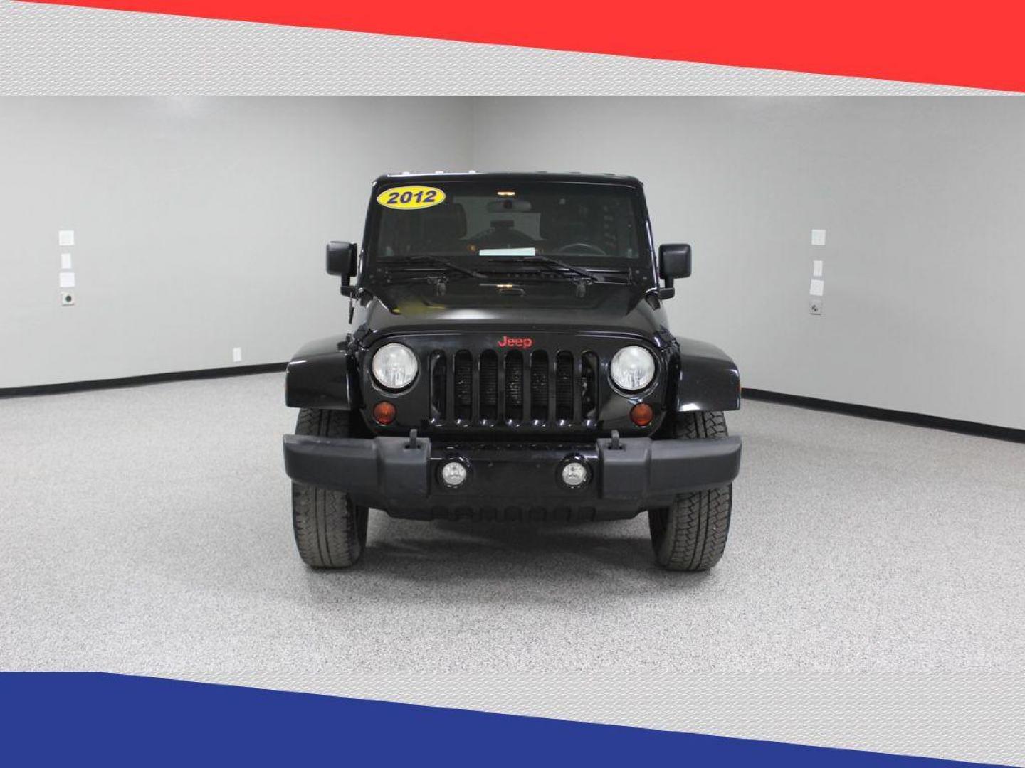 2012 Jeep Wrangler Unlimited Sahara 4WD (1C4BJWEG9CL) with an 3.6L V6 DOHC 24V FFV engine, Automatic transmission, located at 5170 N La Cholla Blvd, Tucson, AZ, 85705, (520) 989-0282, 32.228245, -111.011742 - 2012 Jeep Wrangler - Photo#7