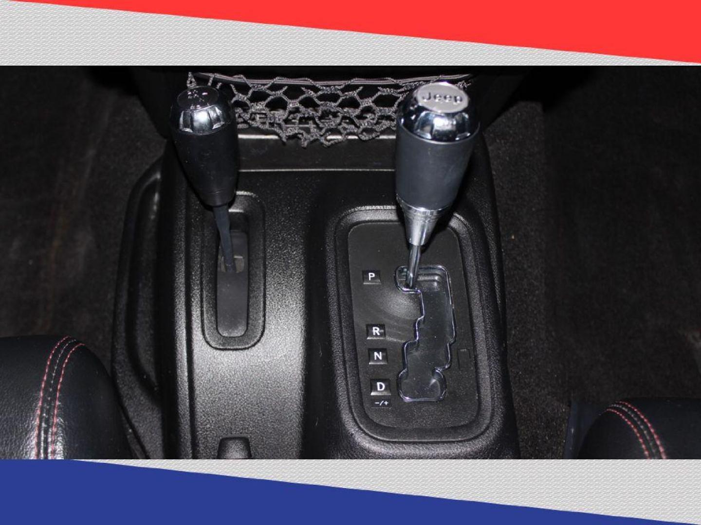 2012 Jeep Wrangler Unlimited Sahara 4WD (1C4BJWEG9CL) with an 3.6L V6 DOHC 24V FFV engine, Automatic transmission, located at 5170 N La Cholla Blvd, Tucson, AZ, 85705, (520) 989-0282, 32.228245, -111.011742 - 2012 Jeep Wrangler - Photo#9