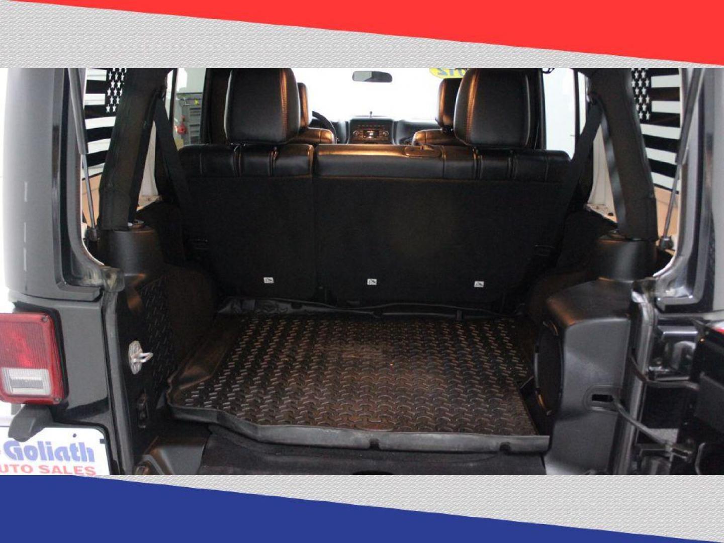 2012 Jeep Wrangler Unlimited Sahara 4WD (1C4BJWEG9CL) with an 3.6L V6 DOHC 24V FFV engine, Automatic transmission, located at 5170 N La Cholla Blvd, Tucson, AZ, 85705, (520) 989-0282, 32.228245, -111.011742 - 2012 Jeep Wrangler - Photo#20