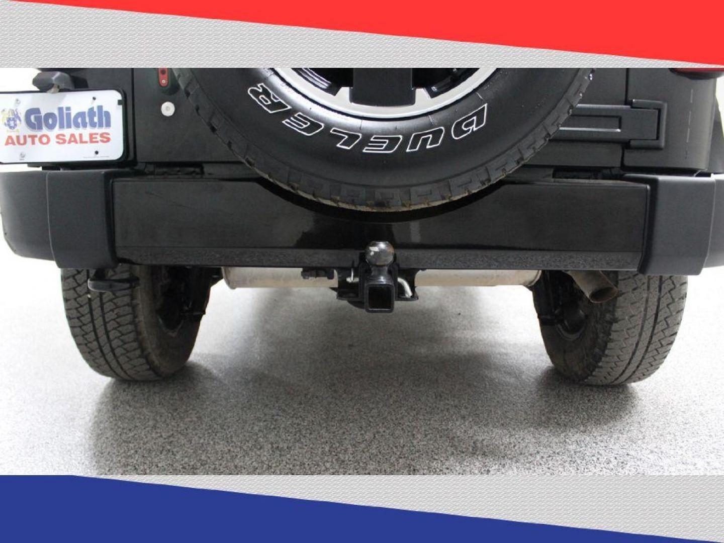 2012 Jeep Wrangler Unlimited Sahara 4WD (1C4BJWEG9CL) with an 3.6L V6 DOHC 24V FFV engine, Automatic transmission, located at 5170 N La Cholla Blvd, Tucson, AZ, 85705, (520) 989-0282, 32.228245, -111.011742 - 2012 Jeep Wrangler - Photo#21