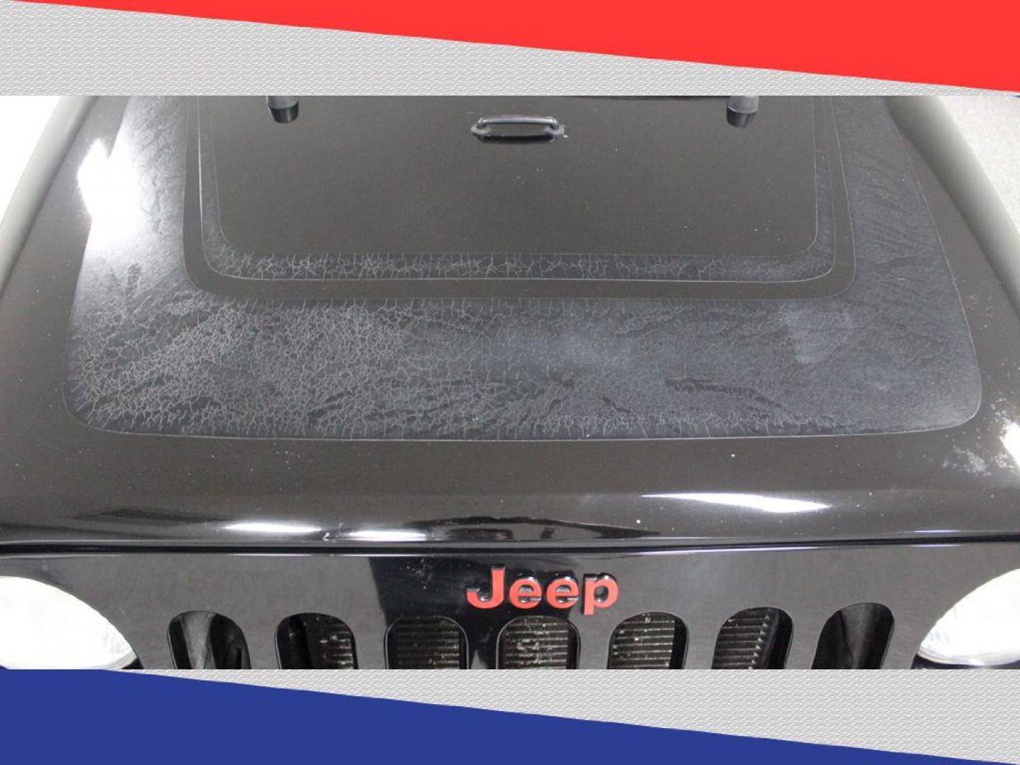 2012 Jeep Wrangler Unlimited Sahara 4WD (1C4BJWEG9CL) with an 3.6L V6 DOHC 24V FFV engine, Automatic transmission, located at 5170 N La Cholla Blvd, Tucson, AZ, 85705, (520) 989-0282, 32.228245, -111.011742 - 2012 Jeep Wrangler - Photo#35