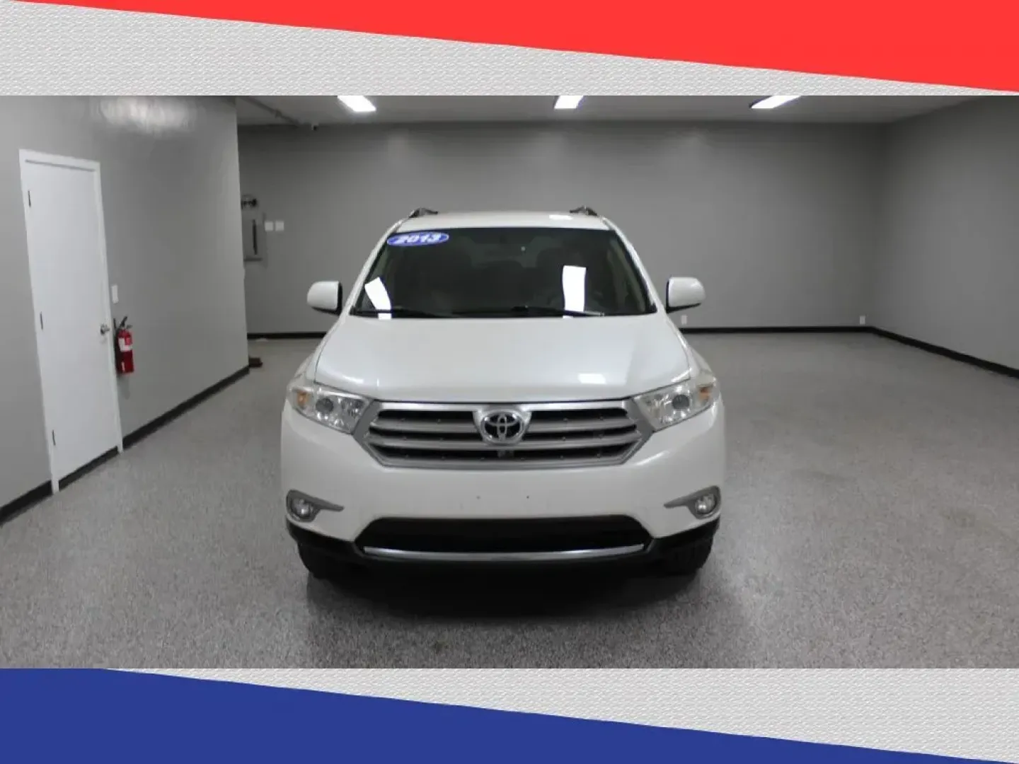 2013 Toyota Highlander Base 2WD V6 (5TDZK3EH9DS) with an 3.5L V6 DOHC 24V engine, 5-Speed Automatic transmission, located at 5170 N La Cholla Blvd, Tucson, AZ, 85705, (520) 989-0282, 32.228245, -111.011742 - 2013 Toyota Highlander - Photo#7