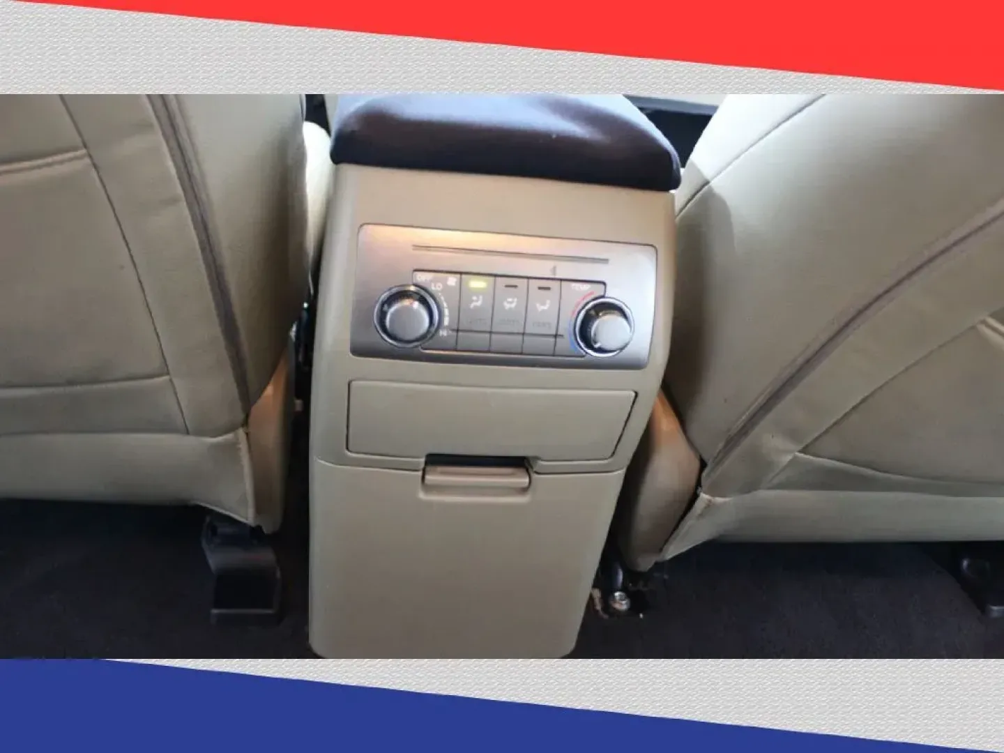 2013 Toyota Highlander Base 2WD V6 (5TDZK3EH9DS) with an 3.5L V6 DOHC 24V engine, 5-Speed Automatic transmission, located at 5170 N La Cholla Blvd, Tucson, AZ, 85705, (520) 989-0282, 32.228245, -111.011742 - 2013 Toyota Highlander - Photo#22