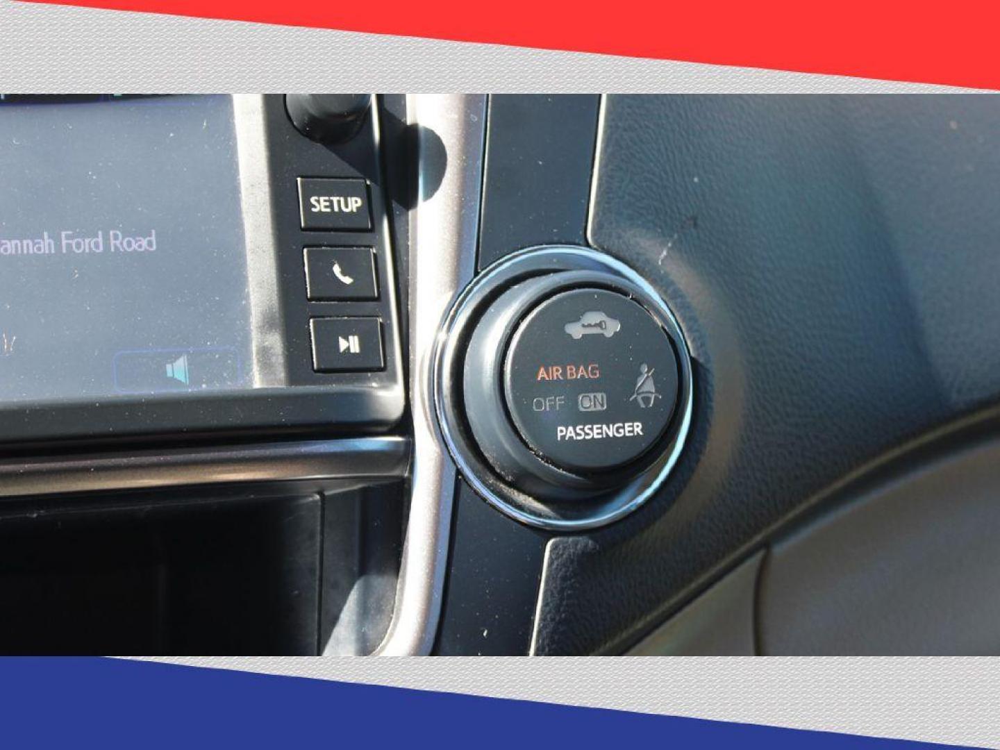 2013 Toyota Highlander Base 2WD V6 (5TDZK3EH9DS) with an 3.5L V6 DOHC 24V engine, 5-Speed Automatic transmission, located at 5170 N La Cholla Blvd, Tucson, AZ, 85705, (520) 989-0282, 32.228245, -111.011742 - 2013 Toyota Highlander - Photo#18