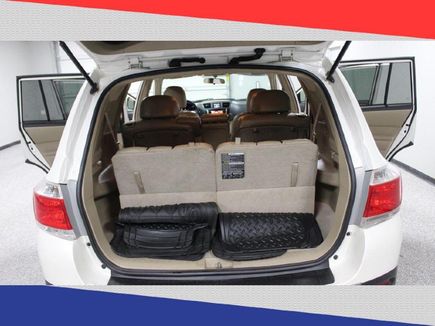 2013 Toyota Highlander Base 2WD V6 (5TDZK3EH9DS) with an 3.5L V6 DOHC 24V engine, 5-Speed Automatic transmission, located at 5170 N La Cholla Blvd, Tucson, AZ, 85705, (520) 989-0282, 32.228245, -111.011742 - 2013 Toyota Highlander - Photo#26
