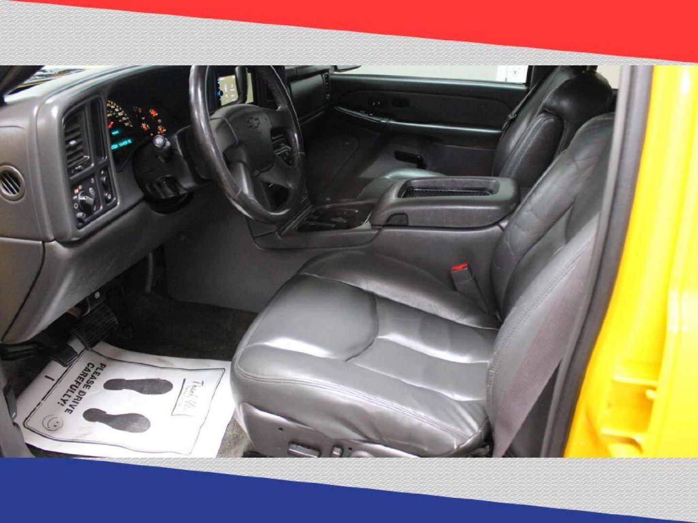 2003 Chevrolet Avalanche 1500 2WD (3GNEC13TX3G) with an 5.3L V8 OHV 16V engine, 4-Speed Automatic Overdrive transmission, located at 5170 N La Cholla Blvd, Tucson, AZ, 85705, (520) 989-0282, 32.228245, -111.011742 - 2003 Chevrolet Avalanche - Photo#9