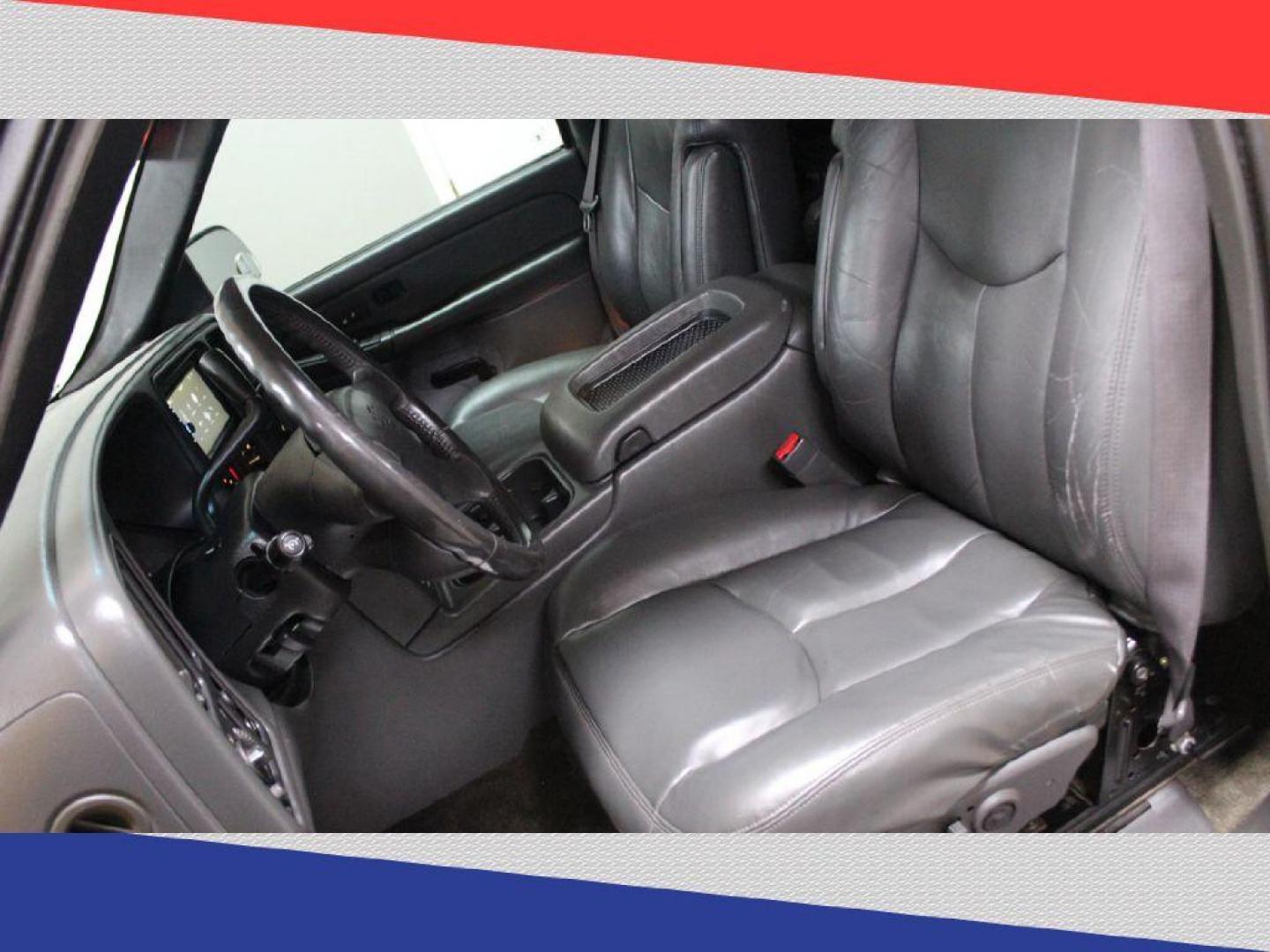 2003 Chevrolet Avalanche 1500 2WD (3GNEC13TX3G) with an 5.3L V8 OHV 16V engine, 4-Speed Automatic Overdrive transmission, located at 5170 N La Cholla Blvd, Tucson, AZ, 85705, (520) 989-0282, 32.228245, -111.011742 - 2003 Chevrolet Avalanche - Photo#10