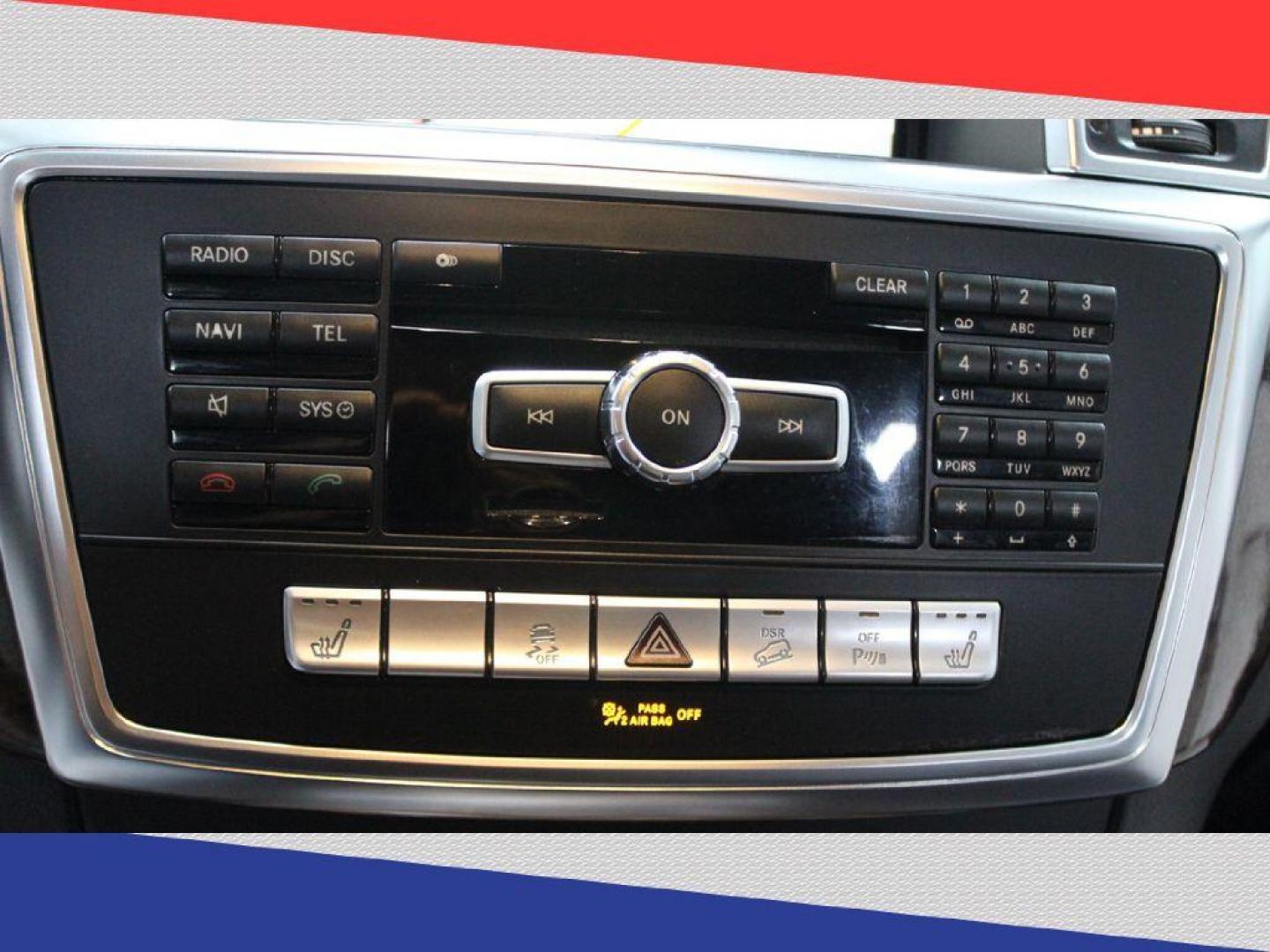 2013 Mercedes-Benz M-Class ML350 BlueTEC (4JGDA2EB4DA) with an 3.0L V6 DOHC 24V TURBO DIESEL engine, 7-Speed Automatic transmission, located at 5170 N La Cholla Blvd, Tucson, AZ, 85705, (520) 989-0282, 32.228245, -111.011742 - 2013 Mercedes-Benz M-Class - Photo#18