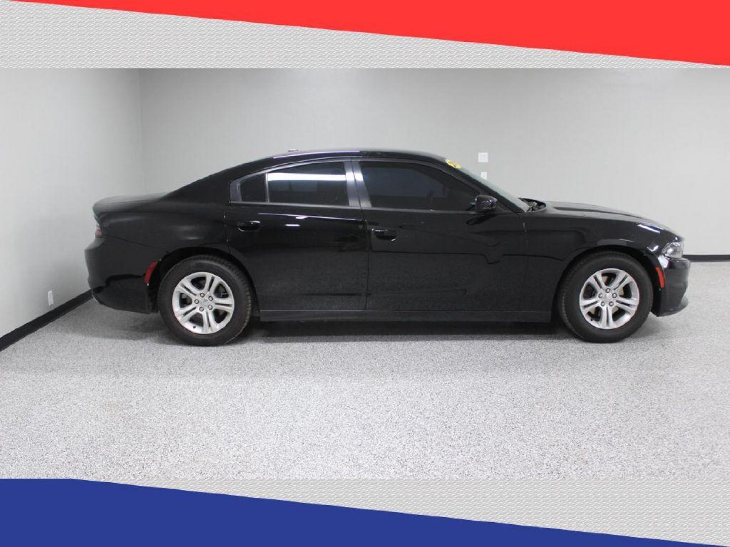 2018 Dodge Charger SE (2C3CDXBG5JH) with an 3.6L V6 DOHC 24V engine, 8A transmission, located at 5170 N La Cholla Blvd, Tucson, AZ, 85705, (520) 989-0282, 32.228245, -111.011742 - 2018 Dodge Charger - Photo#1