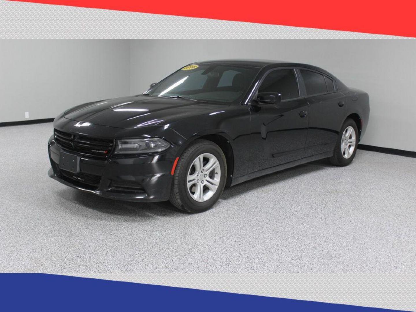 2018 Dodge Charger SE (2C3CDXBG5JH) with an 3.6L V6 DOHC 24V engine, 8A transmission, located at 5170 N La Cholla Blvd, Tucson, AZ, 85705, (520) 989-0282, 32.228245, -111.011742 - 2018 Dodge Charger - Photo#6