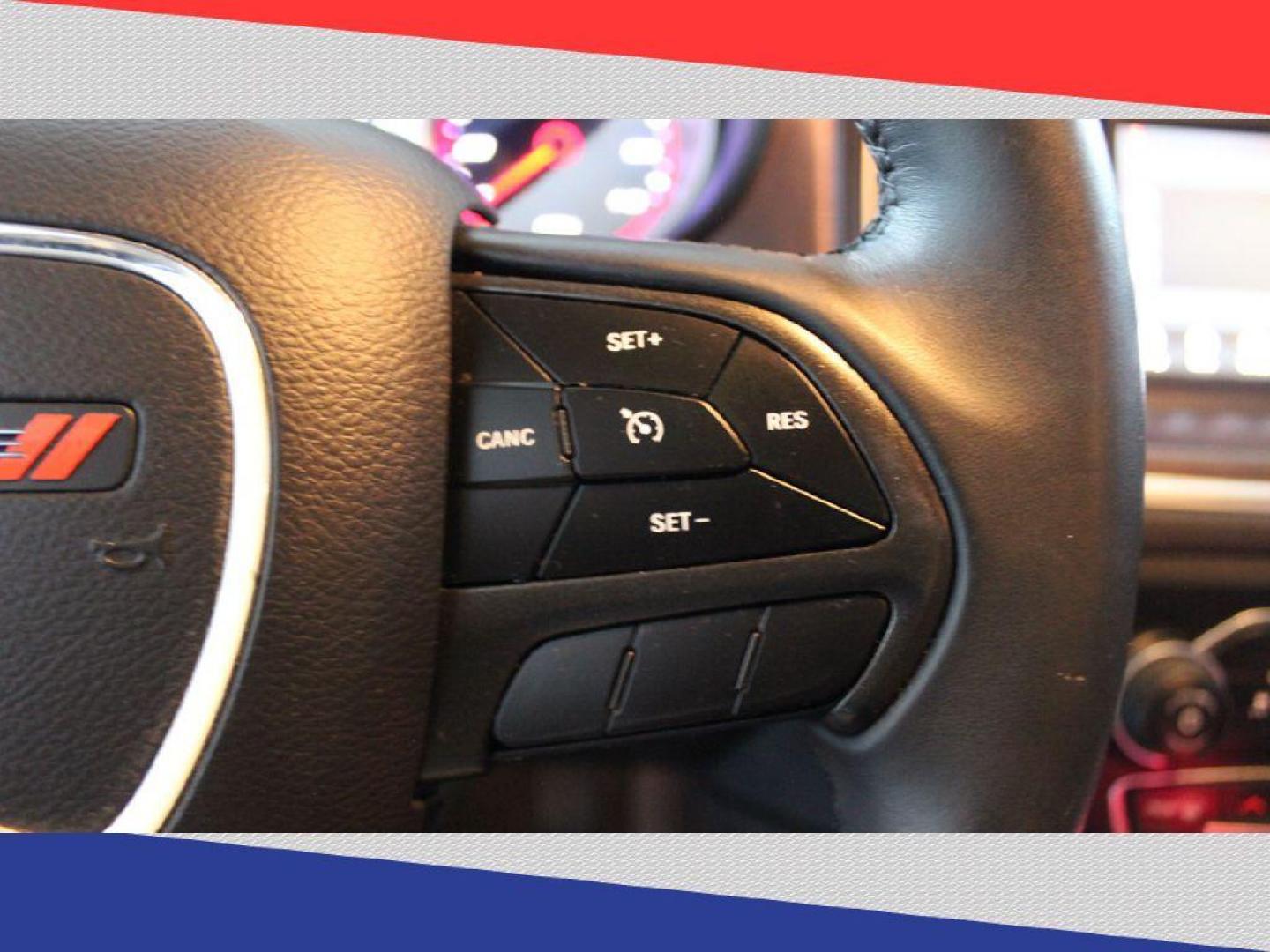 2018 Dodge Charger SE (2C3CDXBG5JH) with an 3.6L V6 DOHC 24V engine, 8A transmission, located at 5170 N La Cholla Blvd, Tucson, AZ, 85705, (520) 989-0282, 32.228245, -111.011742 - 2018 Dodge Charger - Photo#13