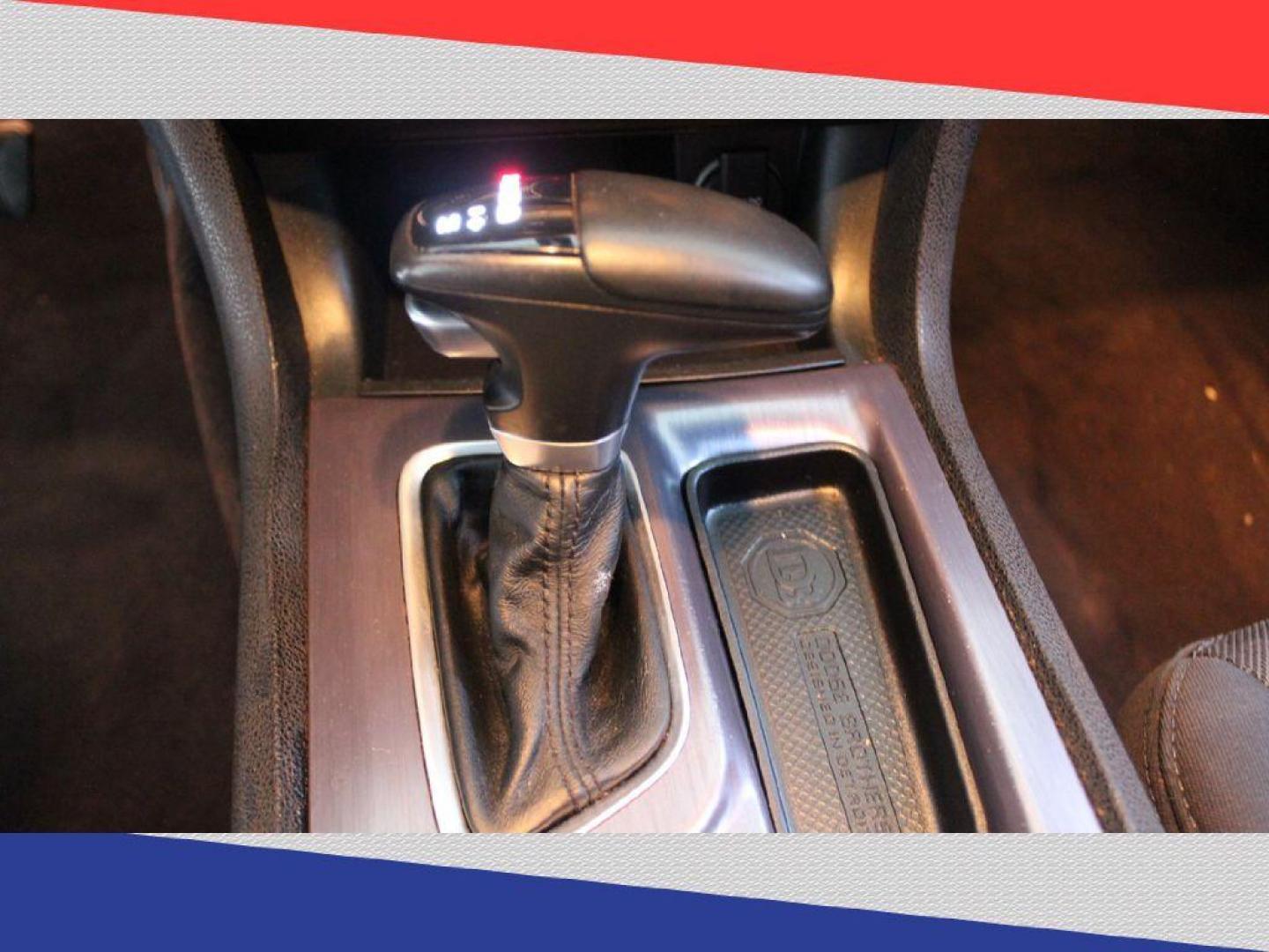 2018 Dodge Charger SE (2C3CDXBG5JH) with an 3.6L V6 DOHC 24V engine, 8A transmission, located at 5170 N La Cholla Blvd, Tucson, AZ, 85705, (520) 989-0282, 32.228245, -111.011742 - 2018 Dodge Charger - Photo#19