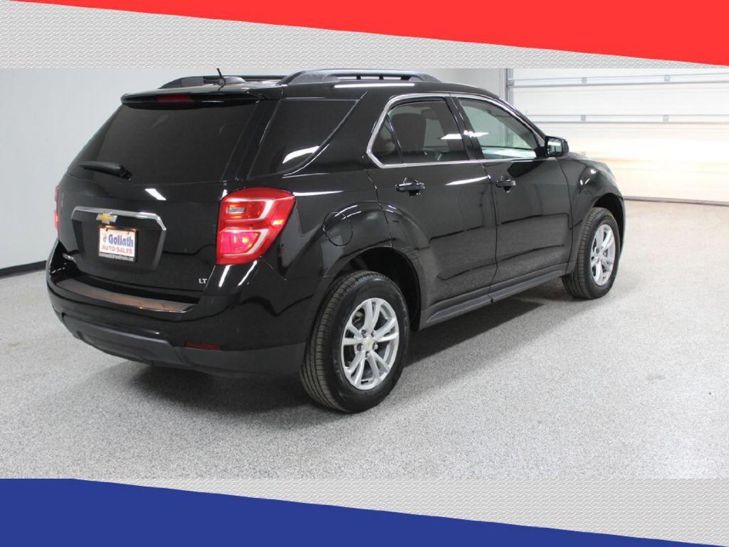 2017 Chevrolet Equinox LT 2WD (2GNALCEK1H1) with an 2.4L L4 DOHC 16V FFV engine, 6A transmission, located at 5170 N La Cholla Blvd, Tucson, AZ, 85705, (520) 989-0282, 32.228245, -111.011742 - 2017 Chevrolet Equinox - Photo#2