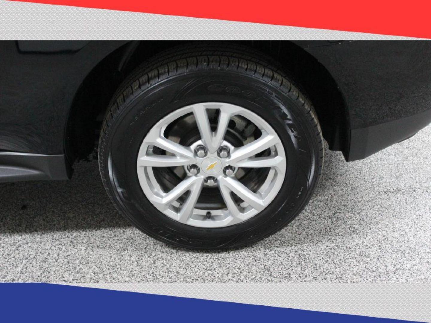 2017 Chevrolet Equinox LT 2WD (2GNALCEK1H1) with an 2.4L L4 DOHC 16V FFV engine, 6A transmission, located at 5170 N La Cholla Blvd, Tucson, AZ, 85705, (520) 989-0282, 32.228245, -111.011742 - 2017 Chevrolet Equinox - Photo#31