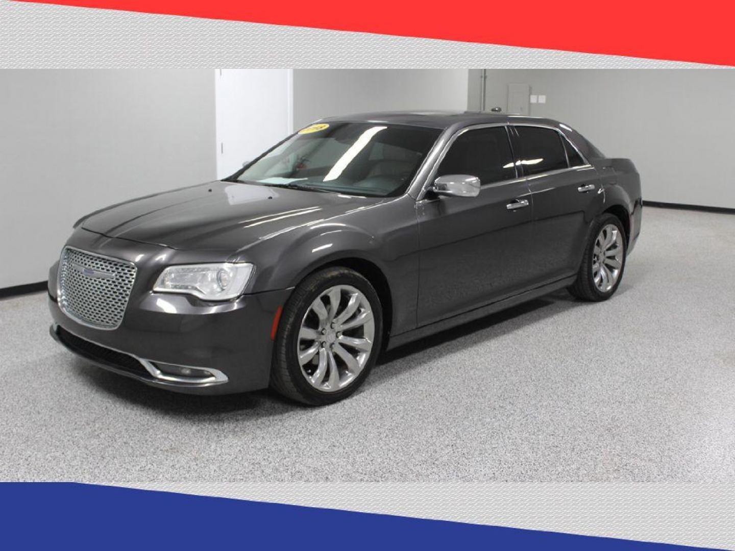 2018 Chrysler 300 C RWD (2C3CCAEG1JH) with an 3.6L V6 SOHC 24V engine, 8A transmission, located at 5170 N La Cholla Blvd, Tucson, AZ, 85705, (520) 989-0282, 32.228245, -111.011742 - 2018 Chrysler 300 - Photo#6