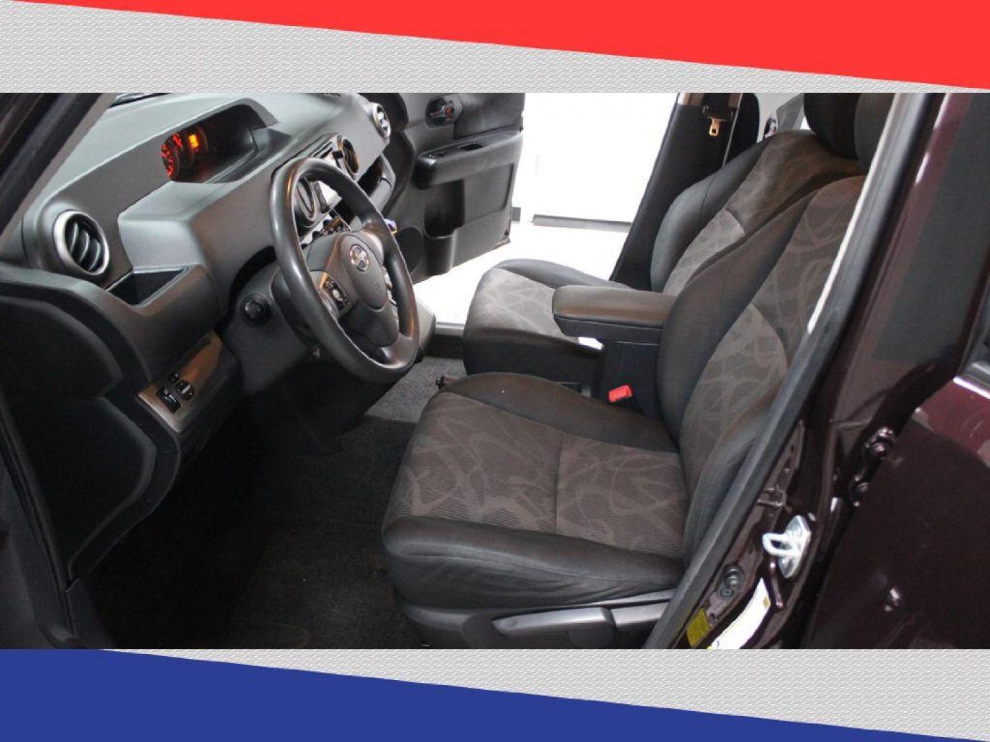 2015 Scion xB 5-Door Wagon 5-Spd MT (JTLZE4FE9FJ) with an 2.4L L4 DOHC 16V engine, 5-Speed Manual transmission, located at 5170 N La Cholla Blvd, Tucson, AZ, 85705, (520) 989-0282, 32.228245, -111.011742 - 2015 Scion xB - Photo#10