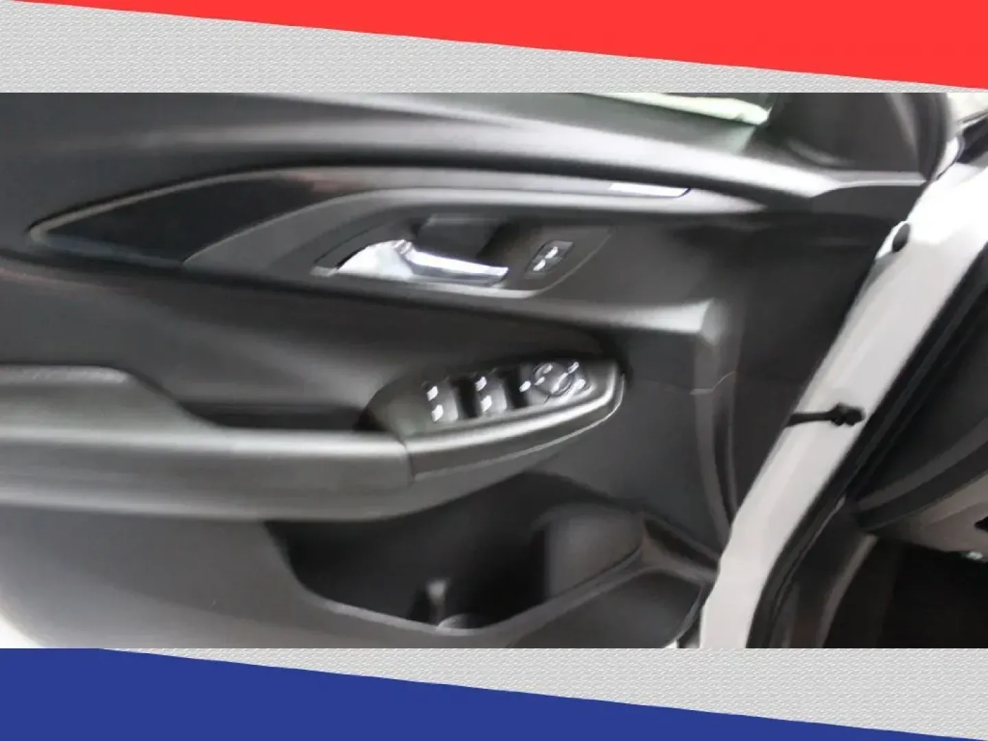 2021 Chevrolet Trailblazer RS (KL79MTSL5MB) with an 1.3L L3 DOHC 12V engine, 9A transmission, located at 5170 N La Cholla Blvd, Tucson, AZ, 85705, (520) 989-0282, 32.228245, -111.011742 - 2021 Chevrolet Trailblazer - Photo#12