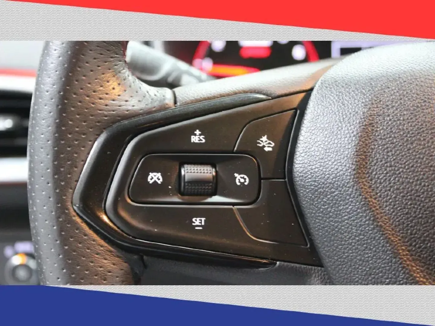 2021 Chevrolet Trailblazer RS (KL79MTSL5MB) with an 1.3L L3 DOHC 12V engine, 9A transmission, located at 5170 N La Cholla Blvd, Tucson, AZ, 85705, (520) 989-0282, 32.228245, -111.011742 - 2021 Chevrolet Trailblazer - Photo#15