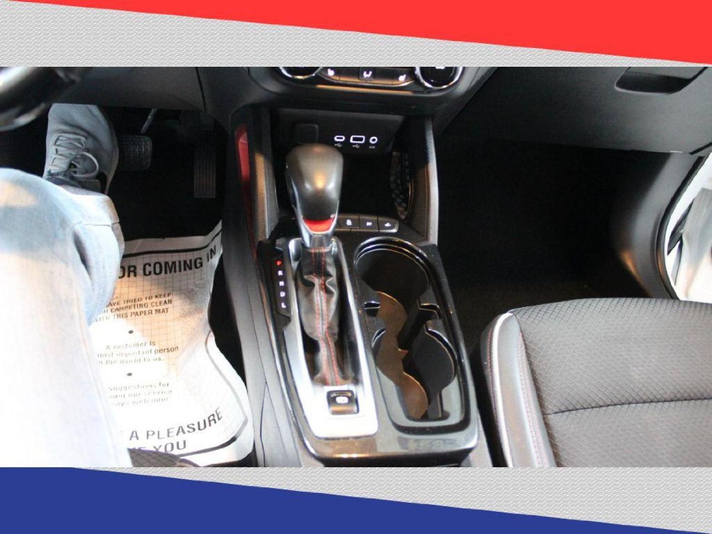 2021 Chevrolet Trailblazer RS (KL79MTSL5MB) with an 1.3L L3 DOHC 12V engine, 9A transmission, located at 5170 N La Cholla Blvd, Tucson, AZ, 85705, (520) 989-0282, 32.228245, -111.011742 - 2021 Chevrolet Trailblazer - Photo#22