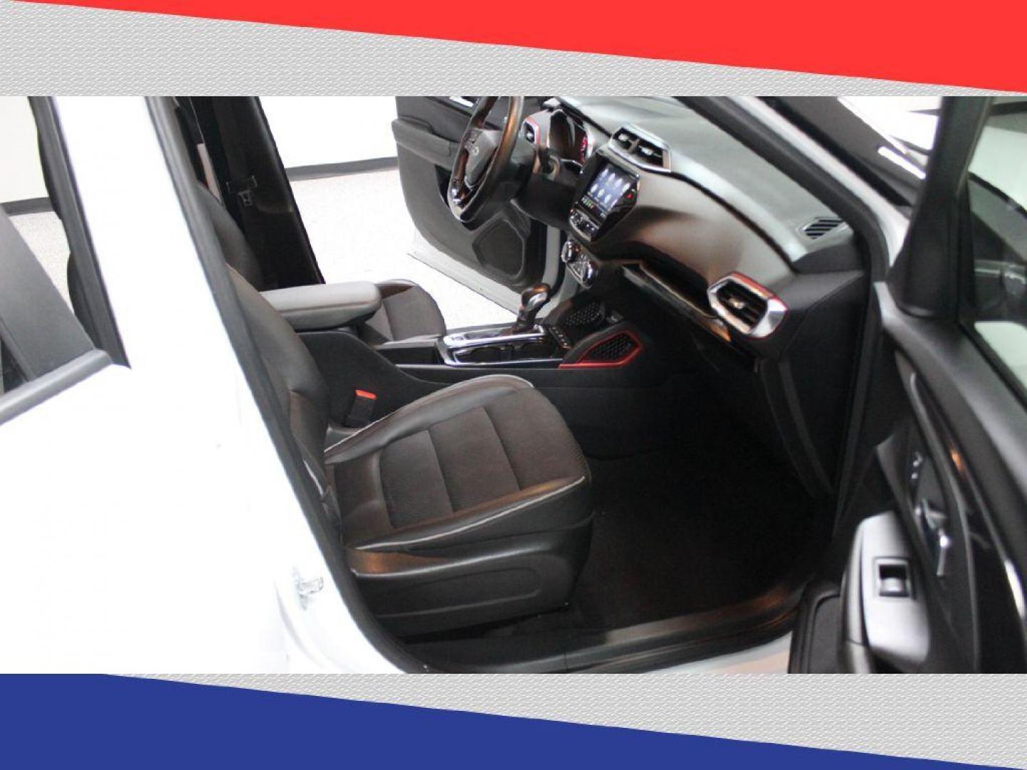 2021 Chevrolet Trailblazer RS (KL79MTSL5MB) with an 1.3L L3 DOHC 12V engine, 9A transmission, located at 5170 N La Cholla Blvd, Tucson, AZ, 85705, (520) 989-0282, 32.228245, -111.011742 - 2021 Chevrolet Trailblazer - Photo#28