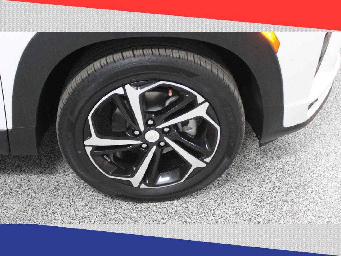 2021 Chevrolet Trailblazer RS (KL79MTSL5MB) with an 1.3L L3 DOHC 12V engine, 9A transmission, located at 5170 N La Cholla Blvd, Tucson, AZ, 85705, (520) 989-0282, 32.228245, -111.011742 - 2021 Chevrolet Trailblazer - Photo#33