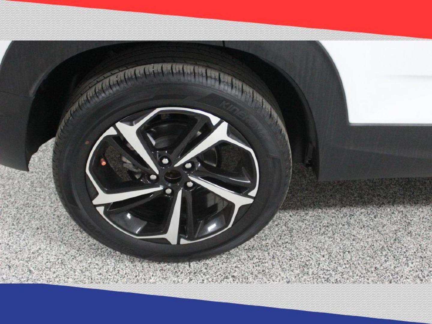 2021 Chevrolet Trailblazer RS (KL79MTSL5MB) with an 1.3L L3 DOHC 12V engine, 9A transmission, located at 5170 N La Cholla Blvd, Tucson, AZ, 85705, (520) 989-0282, 32.228245, -111.011742 - 2021 Chevrolet Trailblazer - Photo#34
