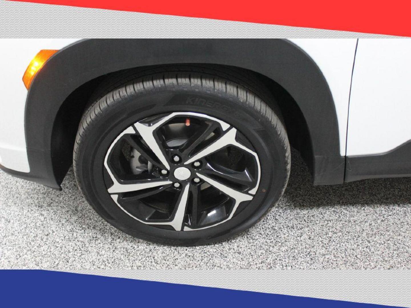 2021 Chevrolet Trailblazer RS (KL79MTSL5MB) with an 1.3L L3 DOHC 12V engine, 9A transmission, located at 5170 N La Cholla Blvd, Tucson, AZ, 85705, (520) 989-0282, 32.228245, -111.011742 - 2021 Chevrolet Trailblazer - Photo#36