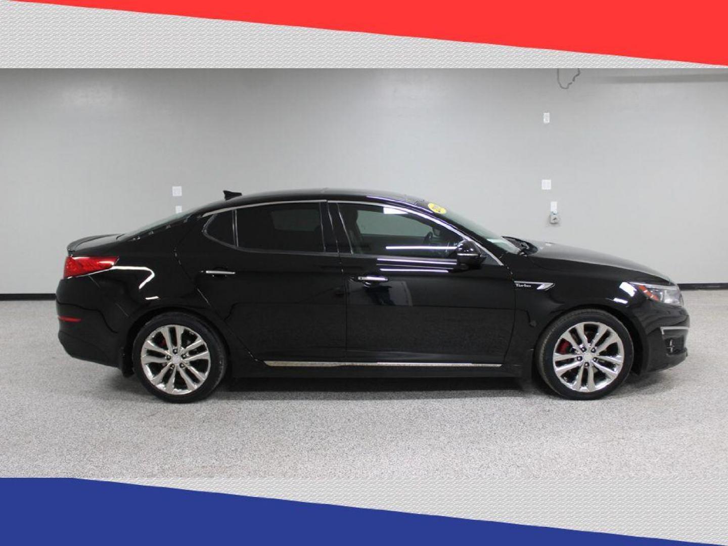 2015 Kia Optima SX Turbo (5XXGR4A61FG) with an 2.0L L4 DOHC 16V TURBO engine, 6-Speed Automatic transmission, located at 5170 N La Cholla Blvd, Tucson, AZ, 85705, (520) 989-0282, 32.228245, -111.011742 - 2015 Kia Optima - Photo#1