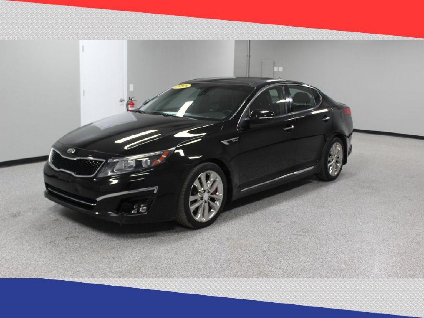 2015 Kia Optima SX Turbo (5XXGR4A61FG) with an 2.0L L4 DOHC 16V TURBO engine, 6-Speed Automatic transmission, located at 5170 N La Cholla Blvd, Tucson, AZ, 85705, (520) 989-0282, 32.228245, -111.011742 - 2015 Kia Optima - Photo#6