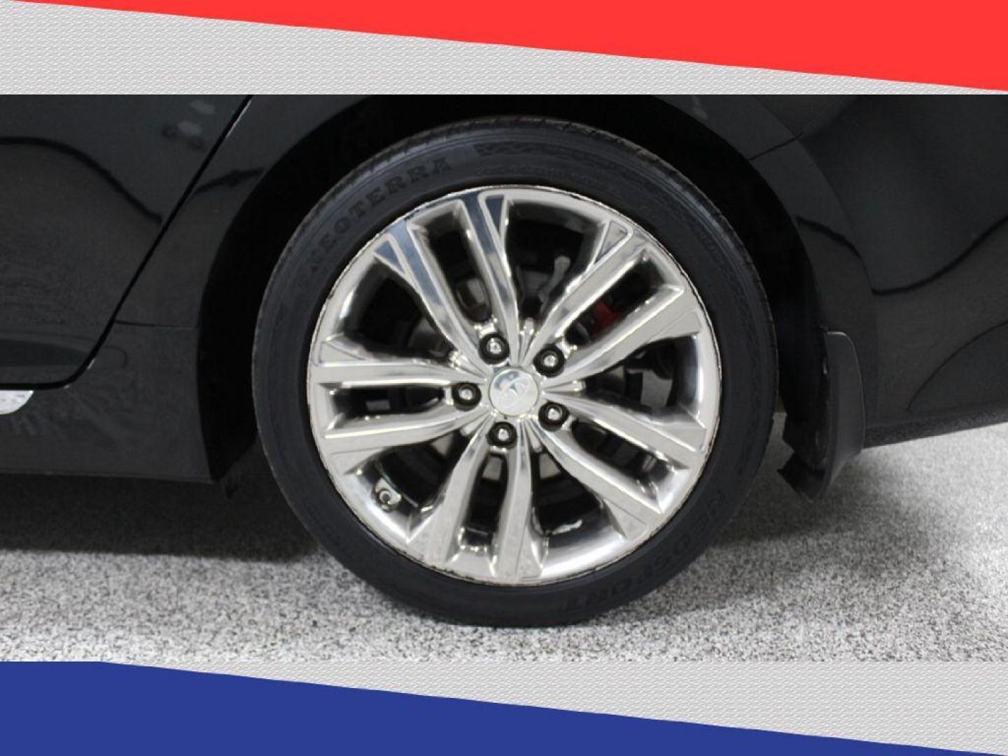 2015 Kia Optima SX Turbo (5XXGR4A61FG) with an 2.0L L4 DOHC 16V TURBO engine, 6-Speed Automatic transmission, located at 5170 N La Cholla Blvd, Tucson, AZ, 85705, (520) 989-0282, 32.228245, -111.011742 - 2015 Kia Optima - Photo#45