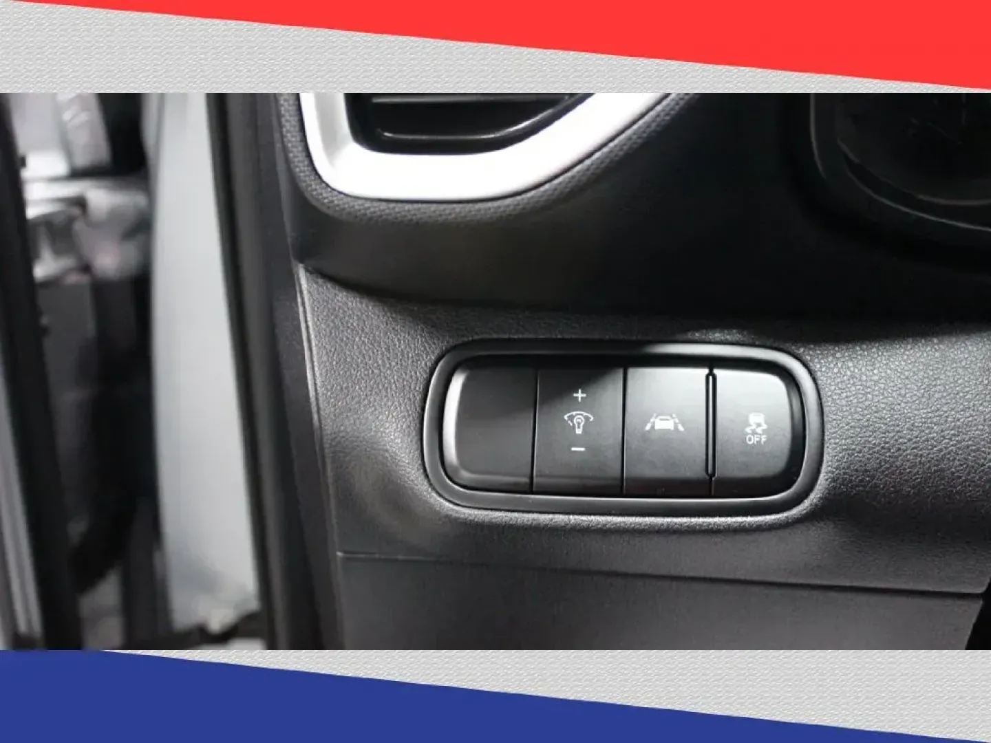 2020 Hyundai Venue SEL (KMHRC8A34LU) with an 1.6L L4 DOHC 16V engine, 6A transmission, located at 5170 N La Cholla Blvd, Tucson, AZ, 85705, (520) 989-0282, 32.228245, -111.011742 - 2020 Hyundai Venue - Photo#11