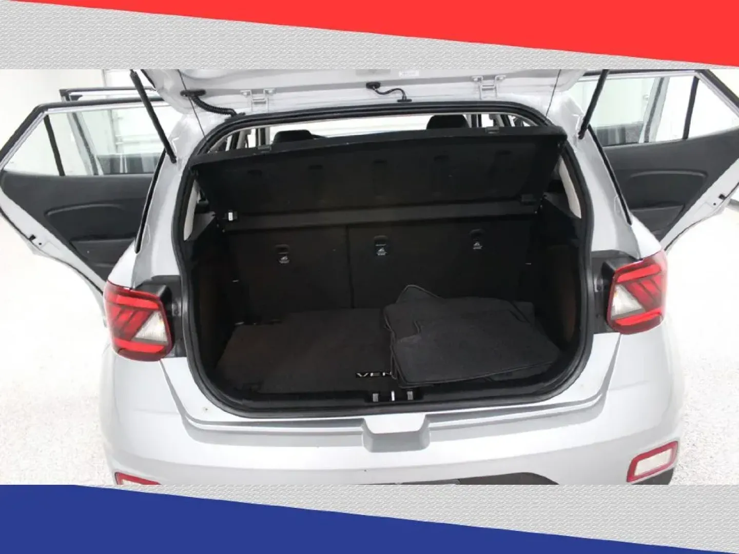 2020 Hyundai Venue SEL (KMHRC8A34LU) with an 1.6L L4 DOHC 16V engine, 6A transmission, located at 5170 N La Cholla Blvd, Tucson, AZ, 85705, (520) 989-0282, 32.228245, -111.011742 - 2020 Hyundai Venue - Photo#27