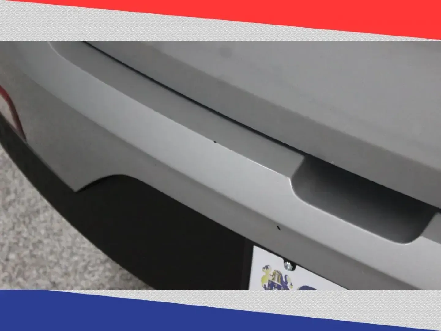 2020 Hyundai Venue SEL (KMHRC8A34LU) with an 1.6L L4 DOHC 16V engine, 6A transmission, located at 5170 N La Cholla Blvd, Tucson, AZ, 85705, (520) 989-0282, 32.228245, -111.011742 - 2020 Hyundai Venue - Photo#35