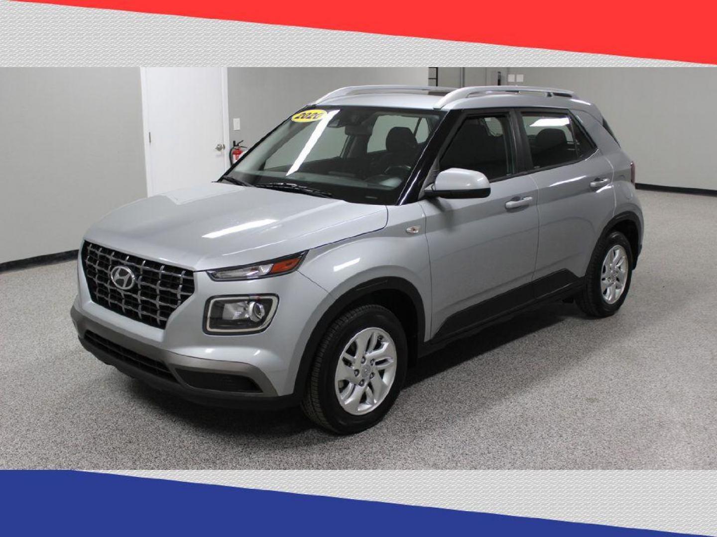 2020 Hyundai Venue SEL (KMHRC8A34LU) with an 1.6L L4 DOHC 16V engine, 6A transmission, located at 5170 N La Cholla Blvd, Tucson, AZ, 85705, (520) 989-0282, 32.228245, -111.011742 - 2020 Hyundai Venue - Photo#6