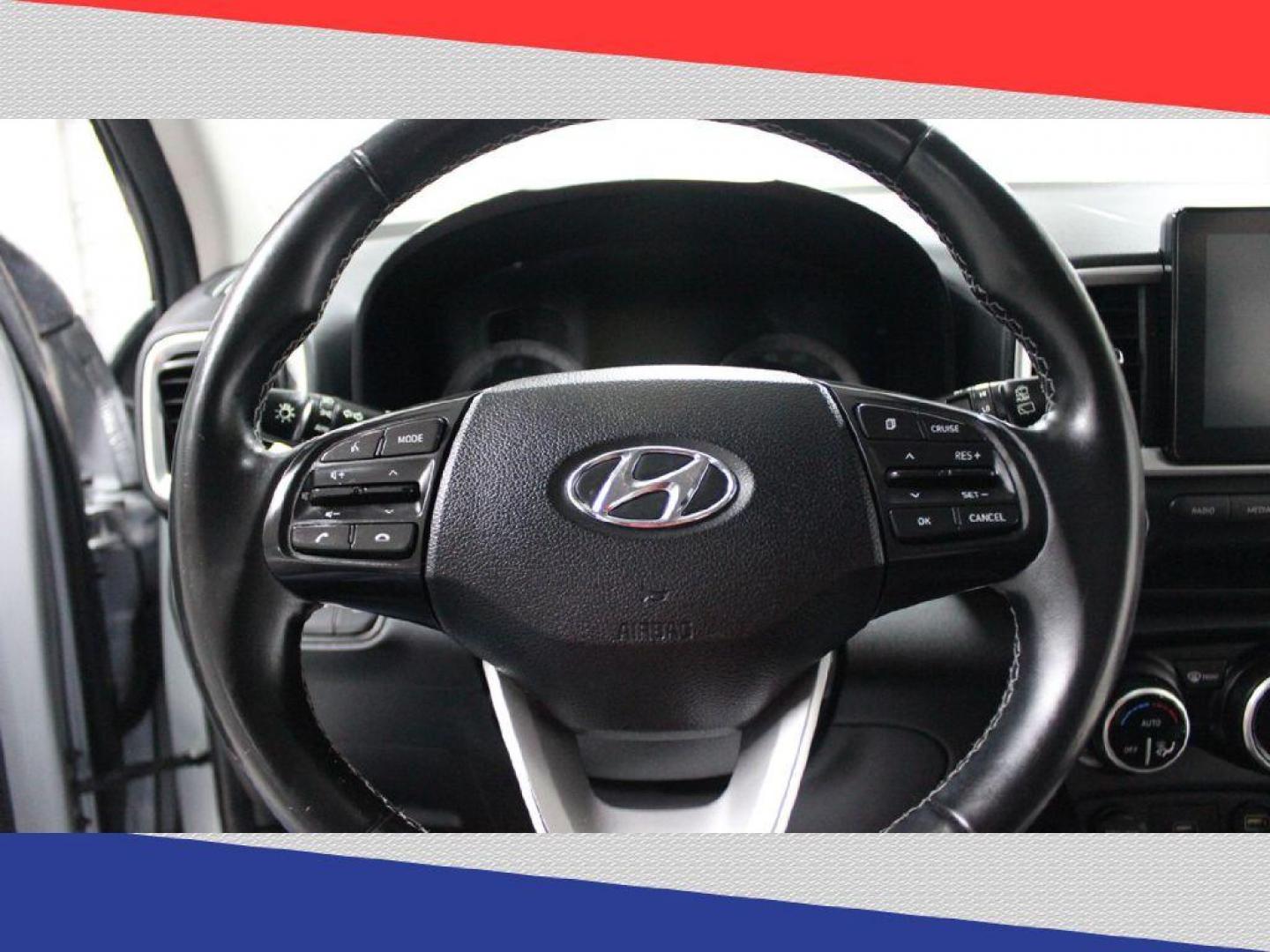2020 Hyundai Venue SEL (KMHRC8A34LU) with an 1.6L L4 DOHC 16V engine, 6A transmission, located at 5170 N La Cholla Blvd, Tucson, AZ, 85705, (520) 989-0282, 32.228245, -111.011742 - 2020 Hyundai Venue - Photo#14