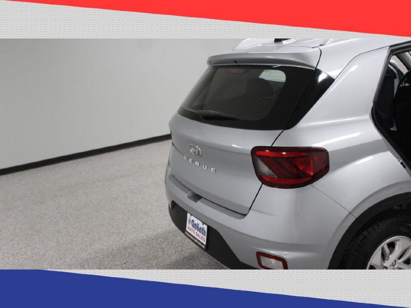 2020 Hyundai Venue SEL (KMHRC8A34LU) with an 1.6L L4 DOHC 16V engine, 6A transmission, located at 5170 N La Cholla Blvd, Tucson, AZ, 85705, (520) 989-0282, 32.228245, -111.011742 - 2020 Hyundai Venue - Photo#30