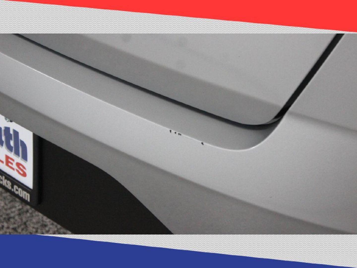 2020 Hyundai Venue SEL (KMHRC8A34LU) with an 1.6L L4 DOHC 16V engine, 6A transmission, located at 5170 N La Cholla Blvd, Tucson, AZ, 85705, (520) 989-0282, 32.228245, -111.011742 - 2020 Hyundai Venue - Photo#36