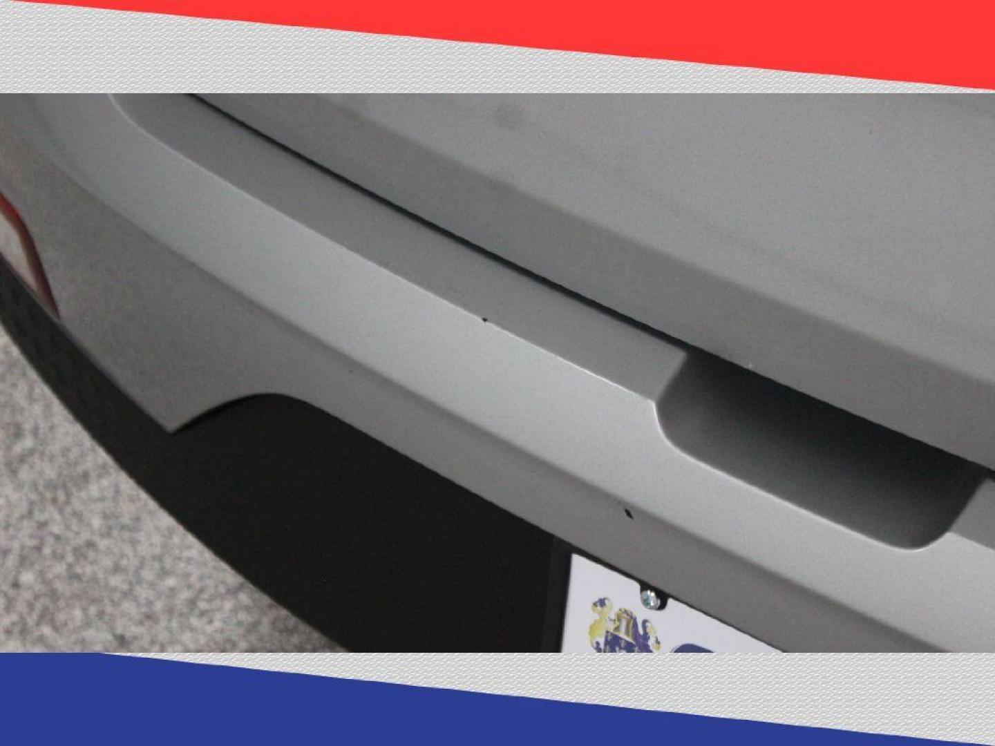 2020 Hyundai Venue SEL (KMHRC8A34LU) with an 1.6L L4 DOHC 16V engine, 6A transmission, located at 5170 N La Cholla Blvd, Tucson, AZ, 85705, (520) 989-0282, 32.228245, -111.011742 - 2020 Hyundai Venue - Photo#37