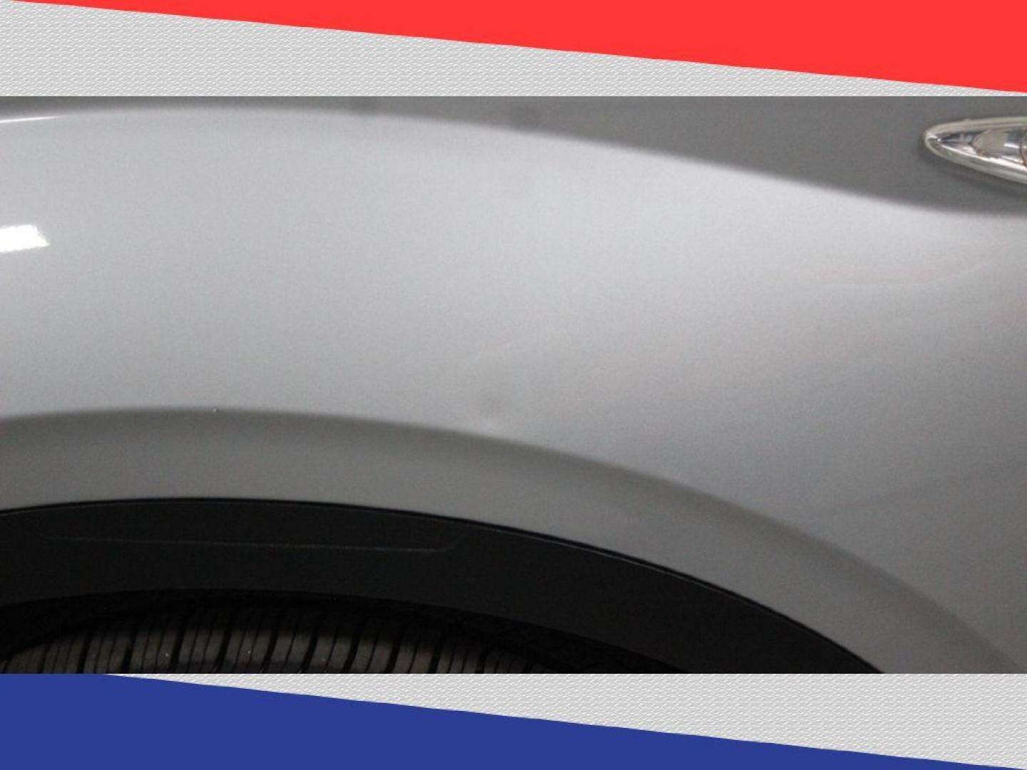 2020 Hyundai Venue SEL (KMHRC8A34LU) with an 1.6L L4 DOHC 16V engine, 6A transmission, located at 5170 N La Cholla Blvd, Tucson, AZ, 85705, (520) 989-0282, 32.228245, -111.011742 - 2020 Hyundai Venue - Photo#38
